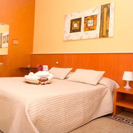 Domus Carmanello فندق *